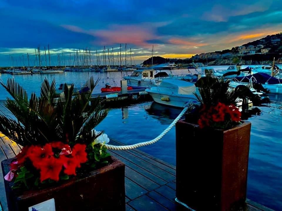 1ra Linea Platja de Sant Feliu Apartment Sant Feliu de Guíxols Exterior foto